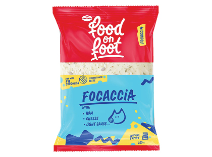 Sumuštinis MANTINGA FOCACCIA su kumpiu, sūriu ir švelniu padažu*